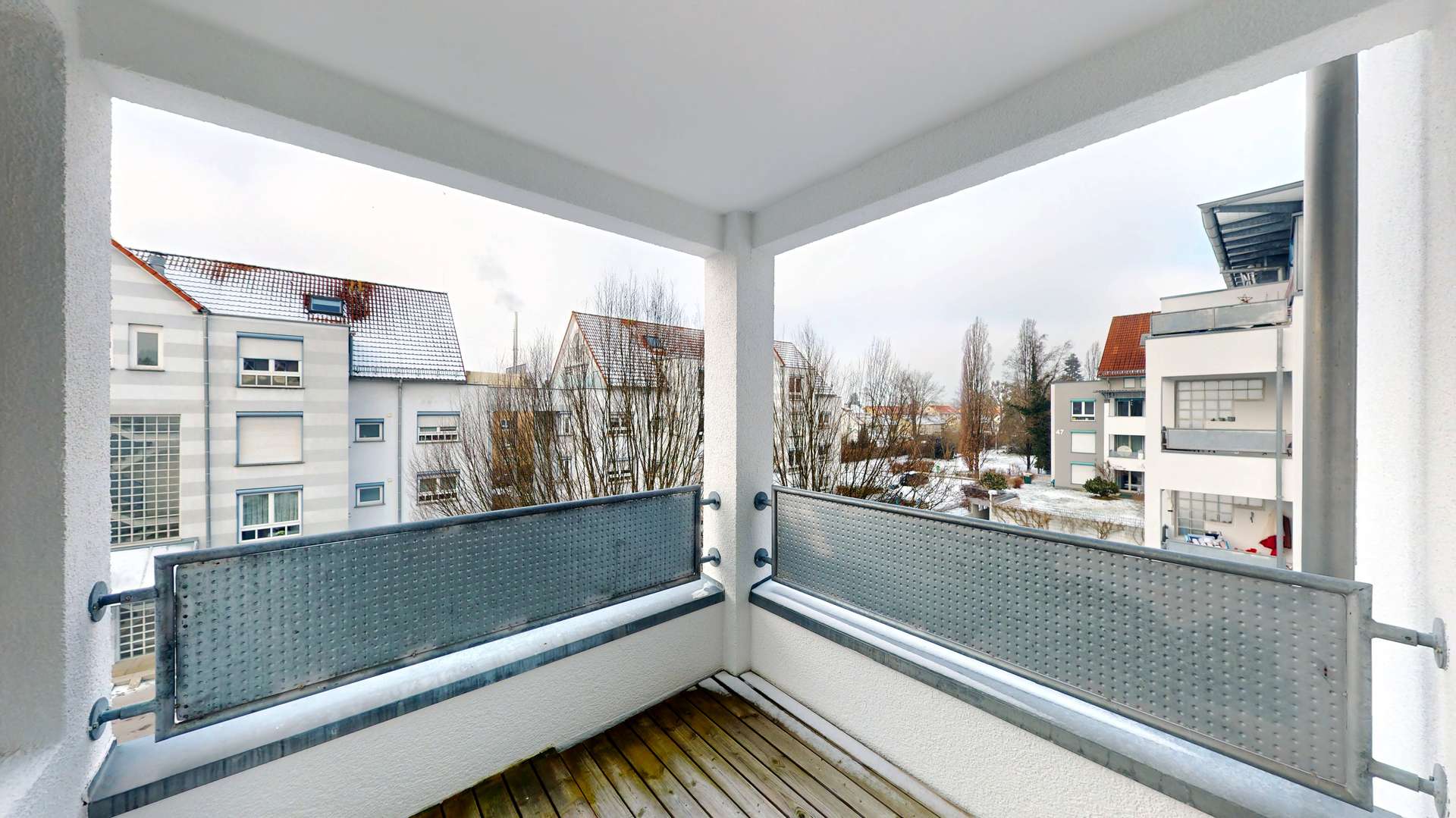 Überdachter Balkon