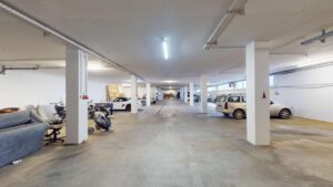Halle UG