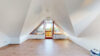 VERKAUFT: Freistehendes Einfamilienhaus mit flexiblem Raumangebot und Weitsicht - Dachgeschoss Apartment