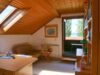 Seltene Gelegenheit: Freistehendes Einfamilienhaus mit See- und Bergsicht und Privatstrand - Zimmer 1 OG